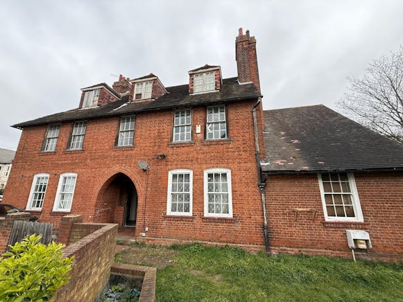 The Rectory, Westcliff-on-Sea For Sale - WhatsApp Image 2026-03-31 at 11.13.58 AM (2).jpeg