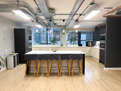 Friars Yard, 160 Blackfriars Road, London, Managed Office Lease Assignment - 20260219_095546019_iOS.jpg