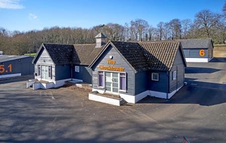 Hatch End Industrial Estate, Bicester, Industrial/Logistics To Let - Hatch End Ext 4.jpg