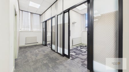 28 Bank St, Rawtenstall, Office / Retail / High Street Retail To Let - Ground Floor Meeting Rooms