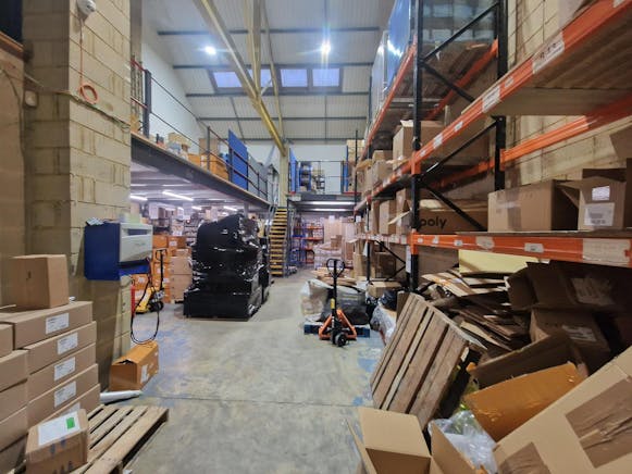 Unit 3 The Rutherford Centre, Basingstoke, Industrial To Let - 20251118_161635  Unit 3.jpg