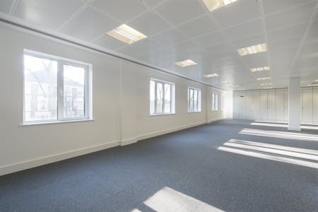 Chiswick Gate, Chiswick, London, Office To Let - 015_Property.jpg