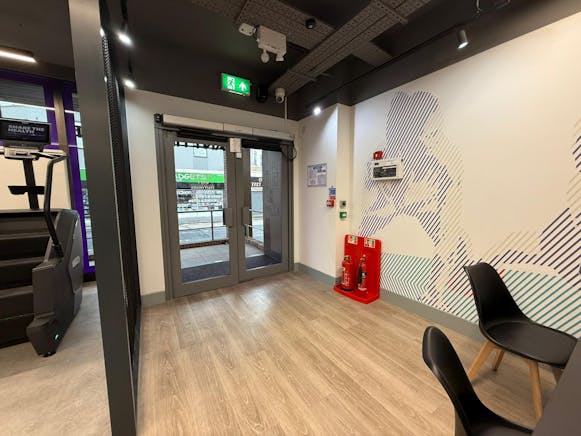 De Burgh House, Wickford, Leisure / Mixed Use / Office For Sale - WhatsApp Image 20251119 at 145644_df0558cc.jpg