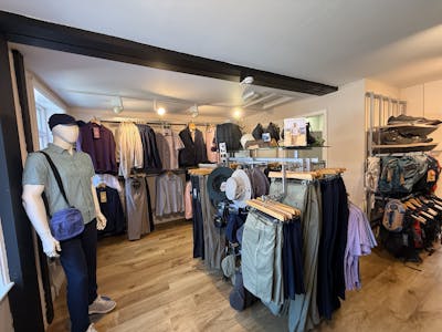 24 The Square, Winchester, Retail To Let - IMG_1350.jpg