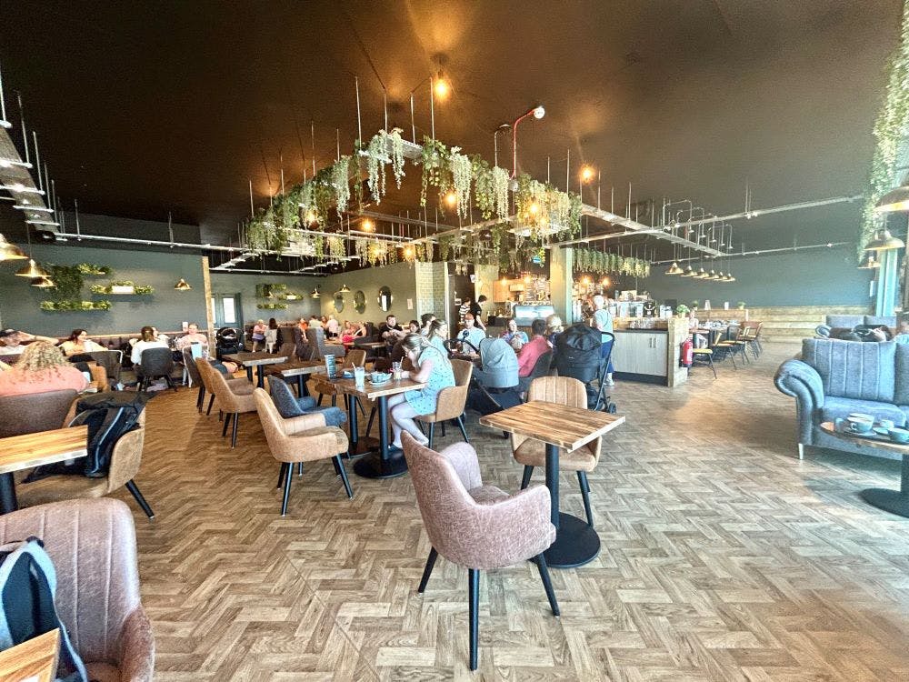 Units 1, 3 & 4 Trinity House West, Bicester, Office / Retail For Sale - Int 2.jpg