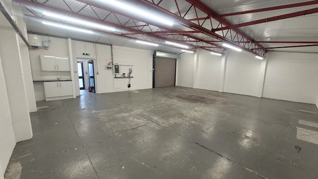 42 - 62 Telford Place, Cumbernauld, Industrial To Let - 20260519_155909.jpg
