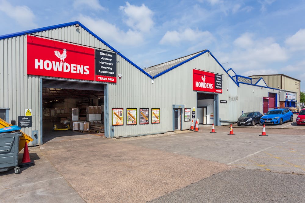 Unit 6, Manchester Trade Park, Oldham Road - HLP_R_240509_5046.jpg