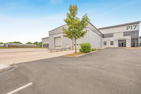 P17, Heywood Distribution Park, Pilworth Road, Rochdale, Industrial To Let - 8692871-exterior01-800.jpg