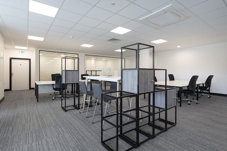 Fourth Floor, Kingsgate House, 62 High Street, Redhill, Offices To Let - IW160625GKA012.jpg