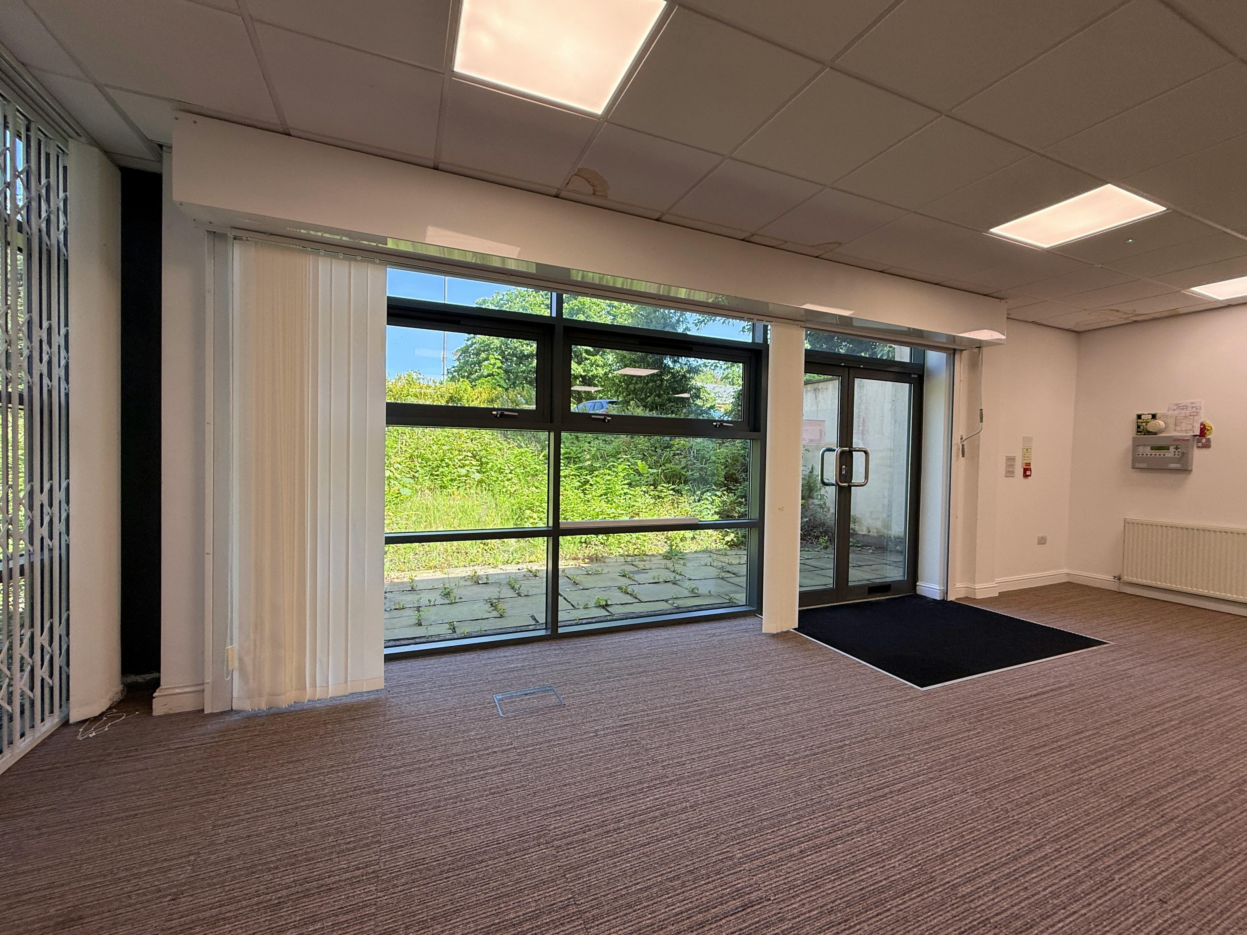 Nicholson House, Elmete Hall, Leeds, Office To Let - IMG_7191.JPG