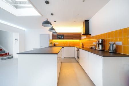 8-9 Pratt Mews, Camden, Office To Let - 1100259 6.jpg