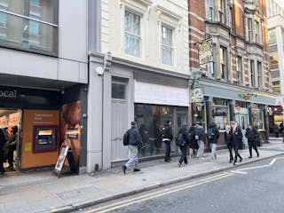 Prime Retail / Café / Grab & Go opportunity, 75 City Road, Old Street, London To Let - IMG_1196 3.jpg