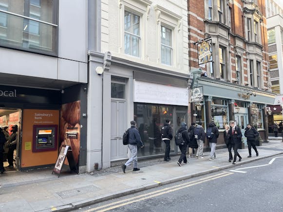 Prime Retail / Café / Grab & Go opportunity, 75 City Road, Old Street, London To Let - IMG_1196 3.jpg