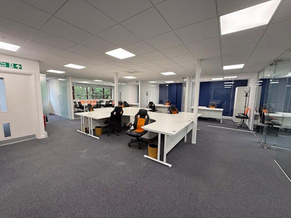 6 Argent Court, Basildon, Office For Sale - WhatsApp Image 2026-02-04 at 10.45.17.jpeg