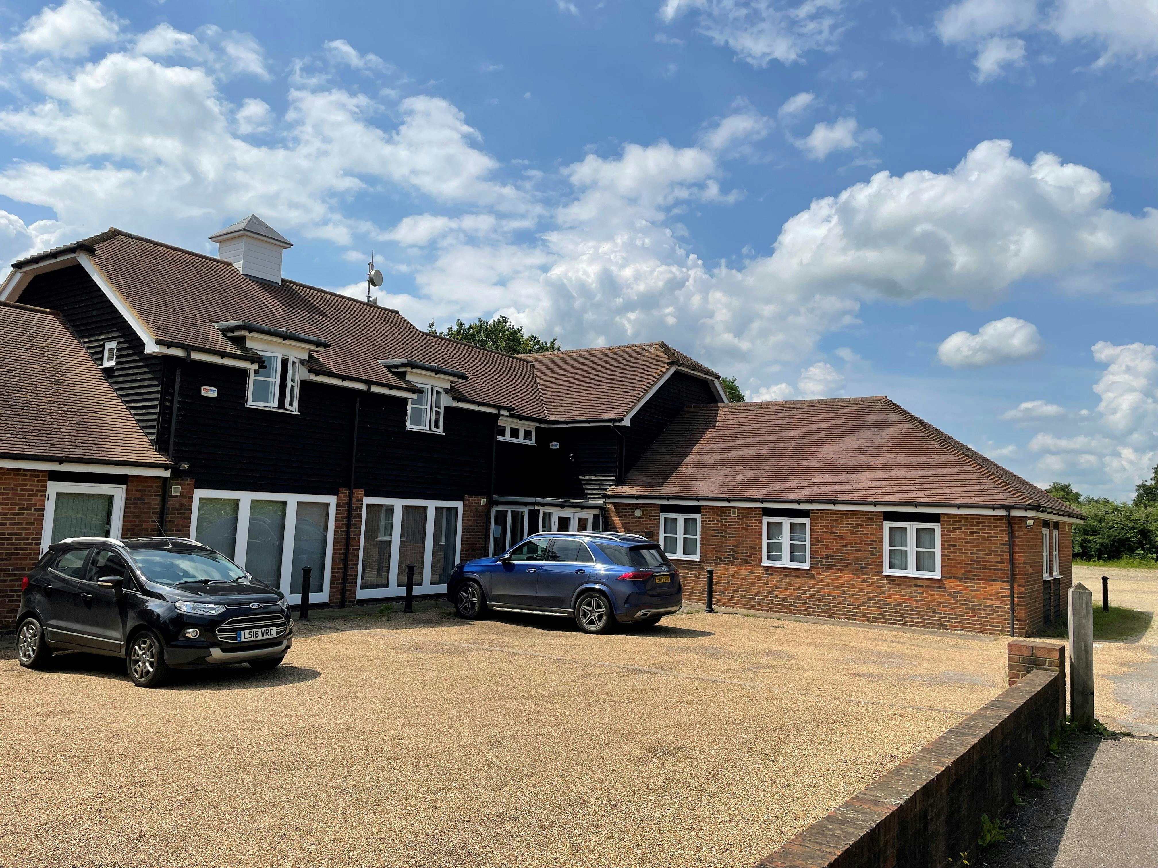Chequers Barn, Edenbridge, Offices To Let - Chequers Barn pic.jpg