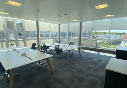 3rd Floor, St Johns House, Crawley, Office Lease Assignment - Image 7