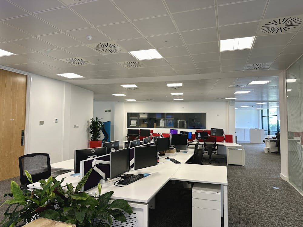 Building 400, Capability Green - Image 4