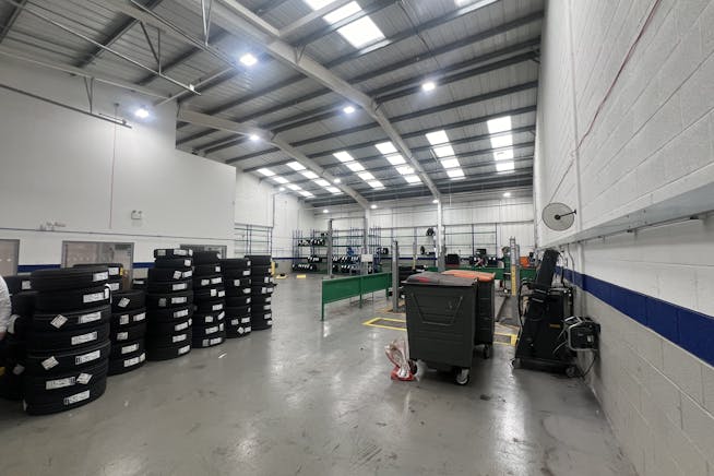 Unit 2, Bristol, Industrial To Let - 20240701_145845464_iOS.jpg Unit 2, Bristol, Industrial To Let - 20240701_145845464_iOS.jpg