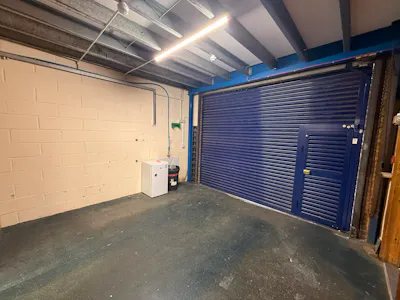 Unit 17, Newlands End, Basildon, Industrial To Let - WhatsApp Image 2026-08-27 at 1.22.01 PM.jpeg