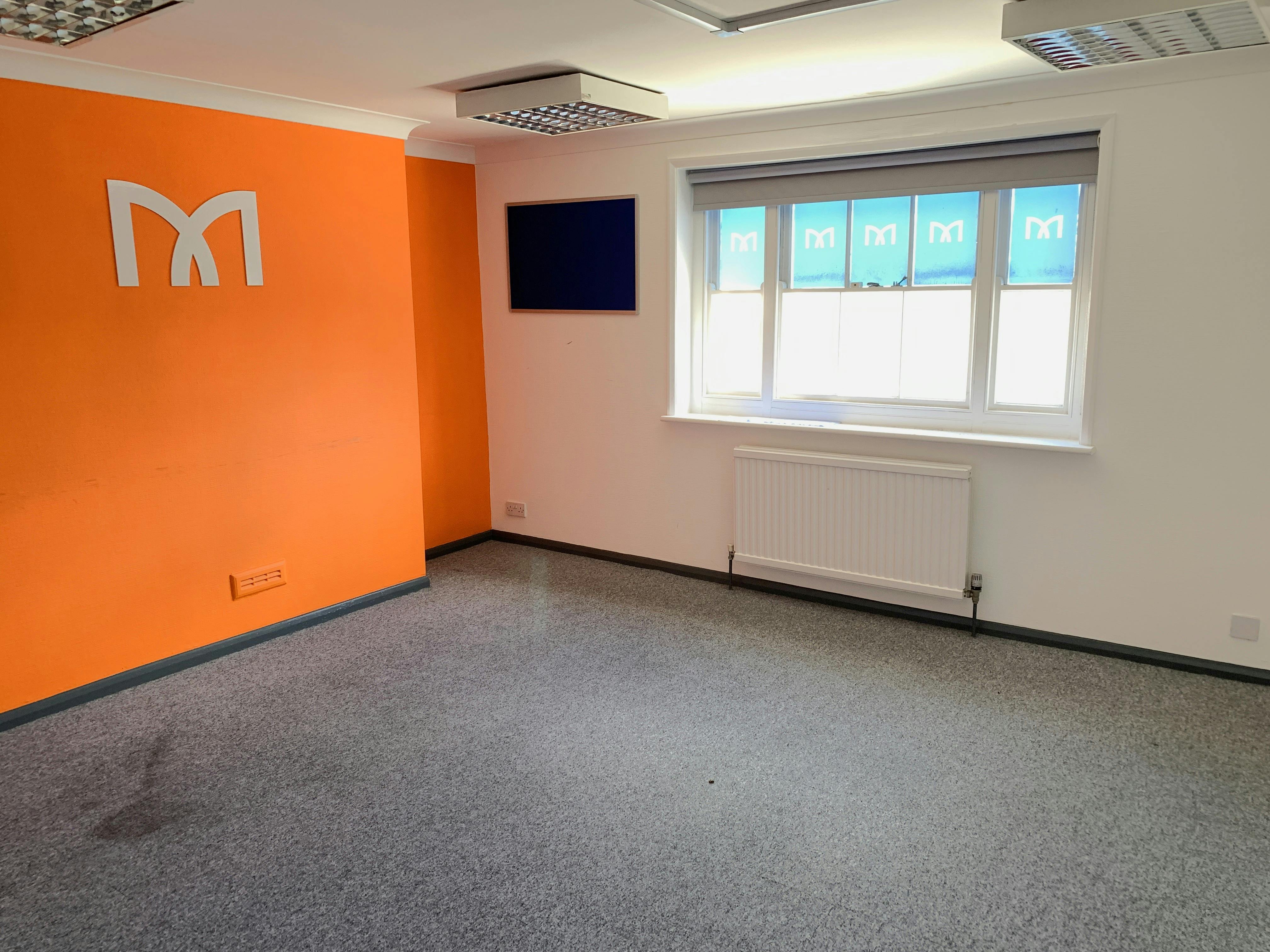 20 Queens Road, Brighton, Land - Commercial Development / Office / Other / Retail For Sale - second floor front.JPG