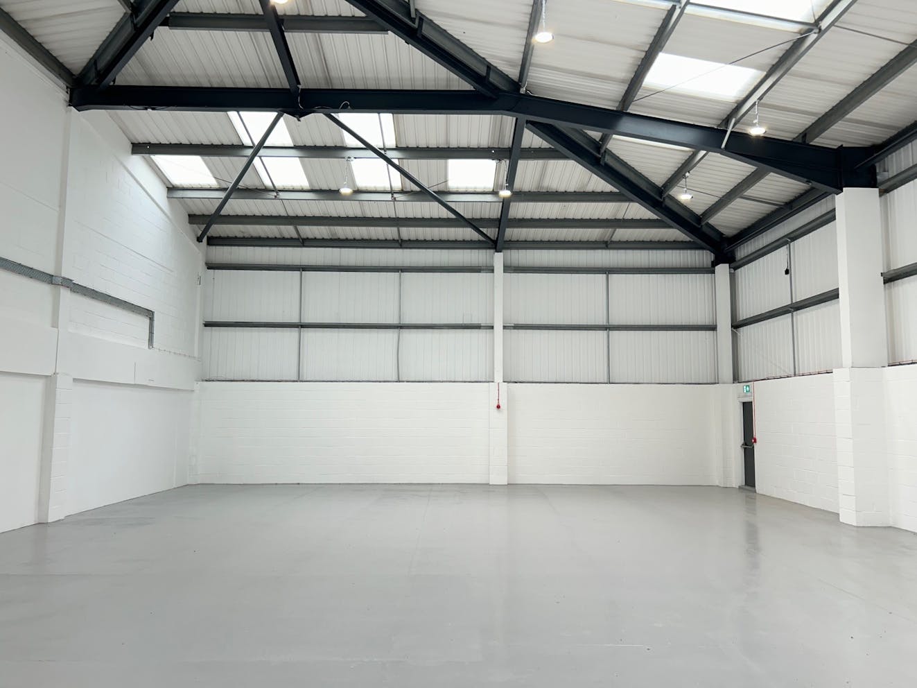 Unit 4 Pipers Court, Thatcham, Industrial / Warehouse To Let - 2.jpg