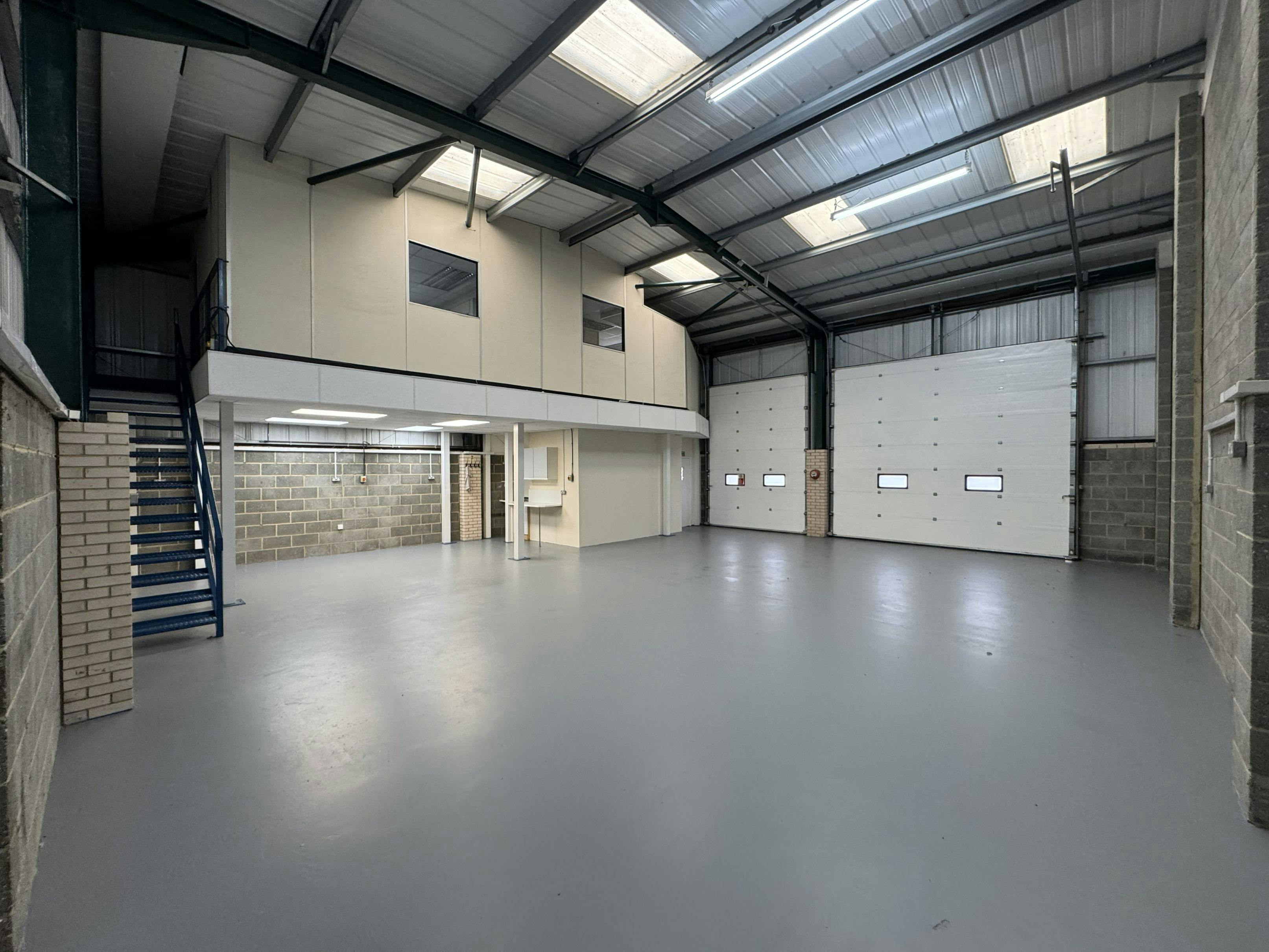 Industrial Unit in Southampton - photo 3