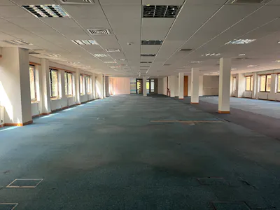 Ashdown House, Crawley, Office For Sale - IMG_1159.JPG