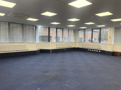 Trenchard House, High Wycombe, Office To Let - 20260211_092812726_iOS.jpg