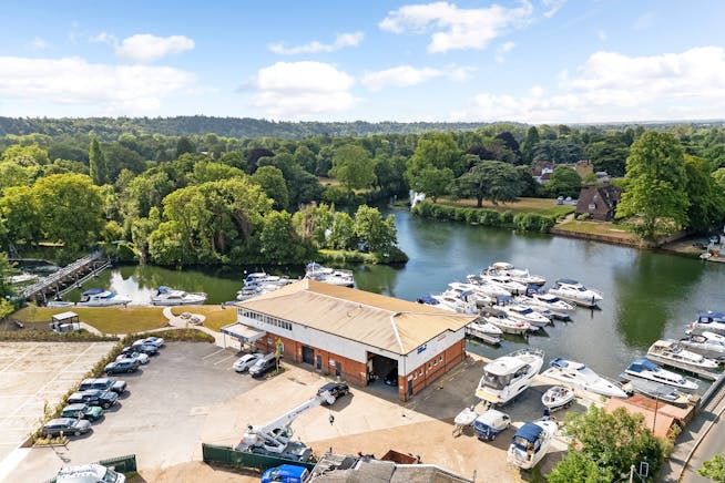 DB Marine Building, Ferry Lane, Cookham on Thames, Offices To Let - 95149_D B Marine Cookham Bridge 7.jpg