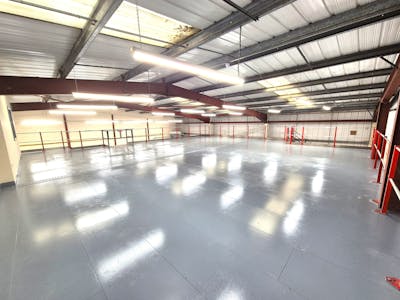 Unit 4, Woodpecker House, Brookfield Industrial Estate, Glossop, Industrial/Logistics To Let / For Sale - 20250728_095003.jpg