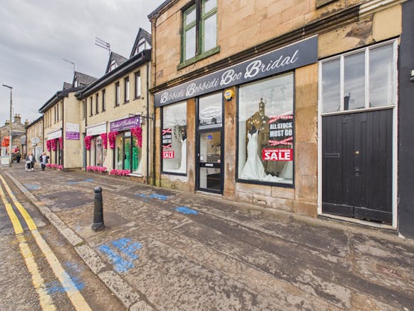 17 Main Street, East Kilbride, Retail To Let - 41abc3ba9dcd4879b12d27016ad96721_100_CAM04344G0-PR0232-STILL006.jpg