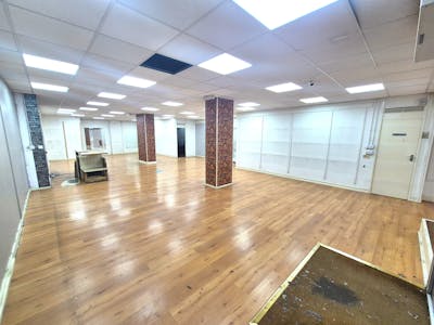 51-53 Market Street, Hyde, Retail To Let - 20250715_101352.jpg