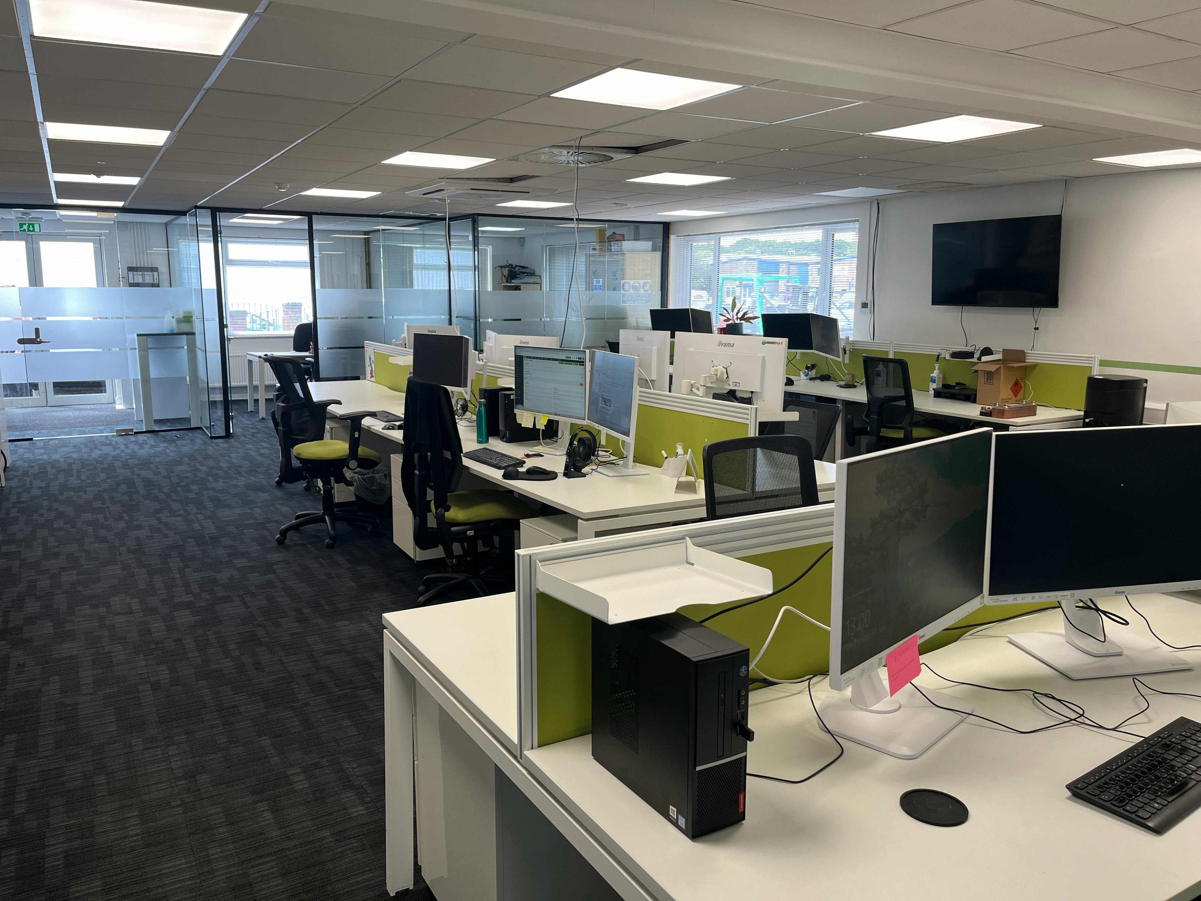 Industrial Unit in Eastleigh - photo 4