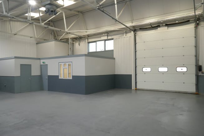 Unit 2, Harlow, Industrial To Let - P1060358.JPG