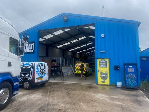 Unit 1B, Piper Road, Airdrie To Let - Unit 1B Brownsburn 2.jpg