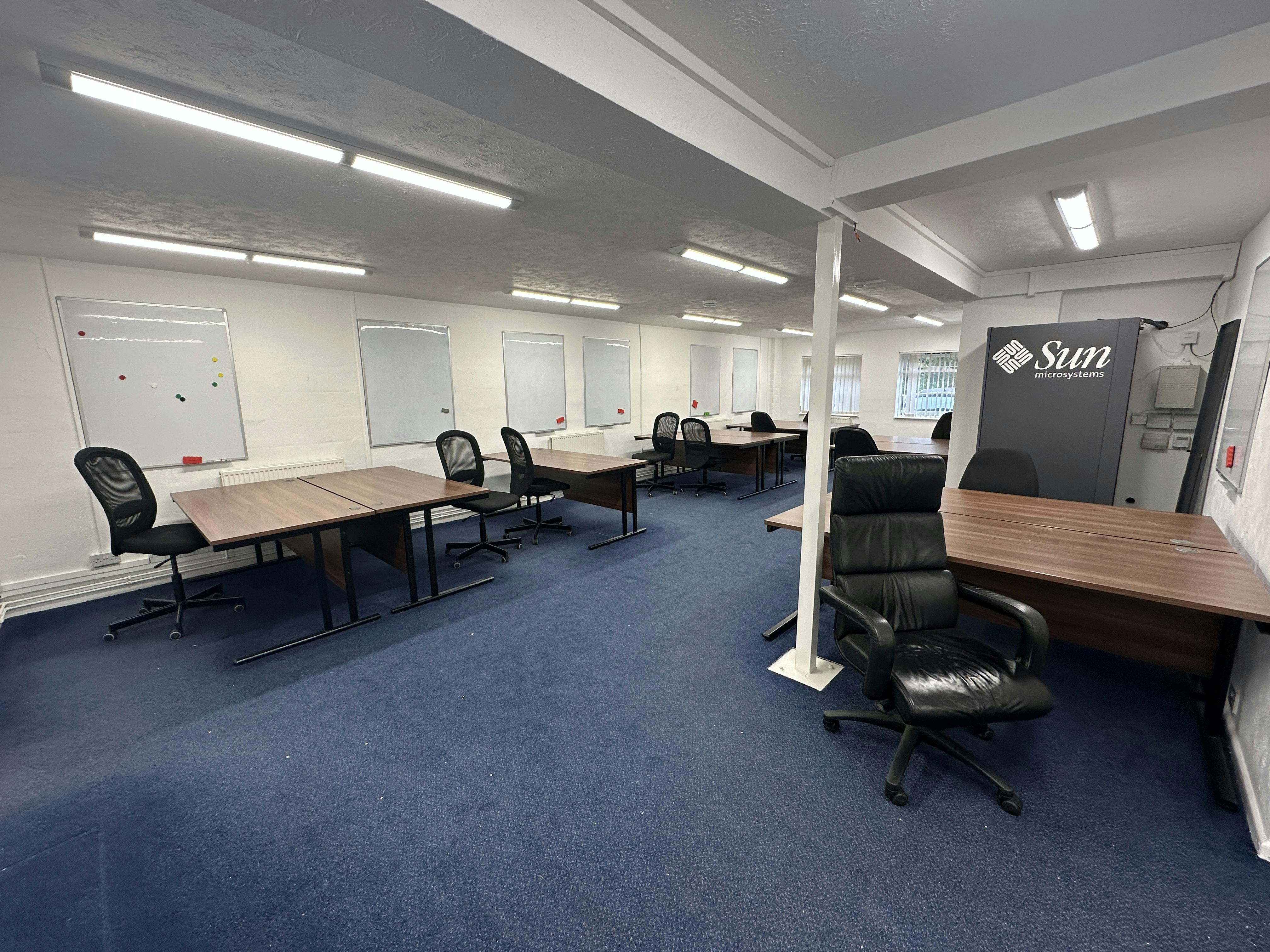 4 Abbey Business Park, Monks Walk, Farnham, Offices / Industrial / Warehouse To Let - IMG_7737.jpeg