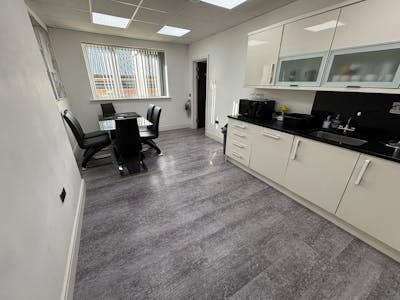 21A Sirdar Road, Rayleigh, Office To Let - WhatsApp Image 2026-03-12 at 10.34.41 AM (2).jpeg