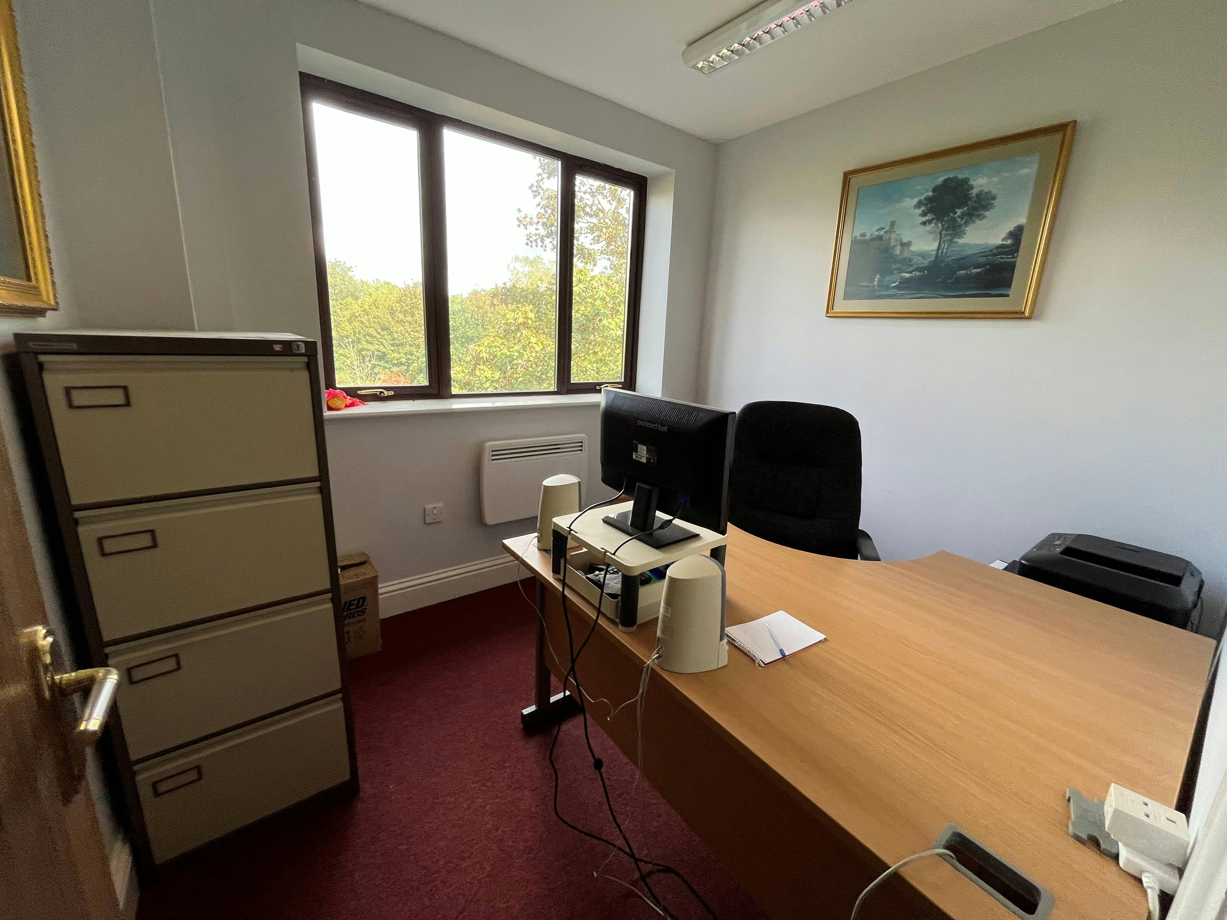 Industrial Unit in Eastleigh - photo 3