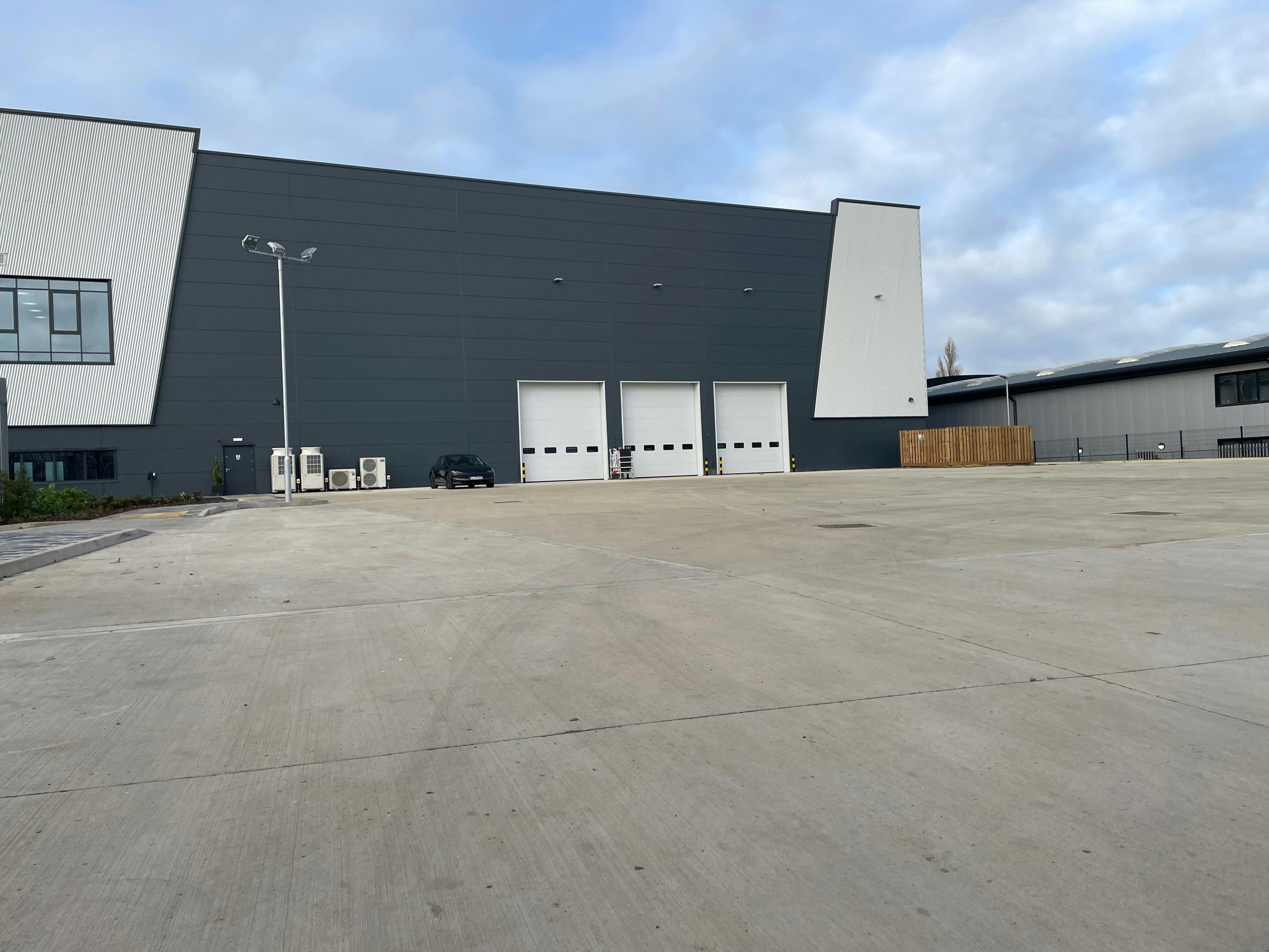 INTER, Tewin Road, Welwyn Garden City, Hertfordshire, Warehouse & Industrial To Let - IMG_2444.jpeg