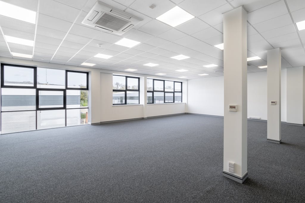 Unit 3 and 4 Nimbus Park  Dunstable77