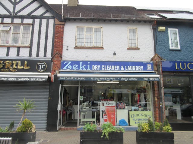 83 Station Road, Addlestone, Investments / Retail For Sale - IMG_2461.JPG