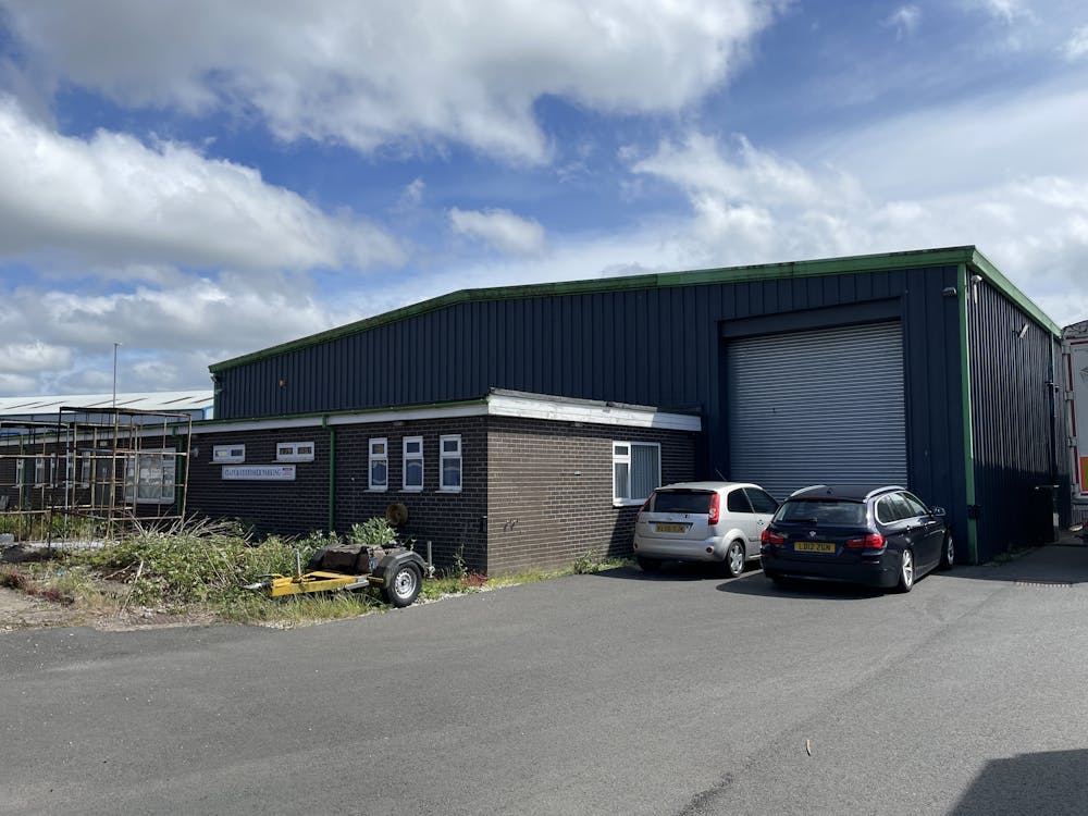 Dewsbury Road and Elswick Road, Stoke-on-Trent, Industrial / Industrial/Logistics / Open Storage / Trade Counter Lease Assignment - IMG_1697.JPG