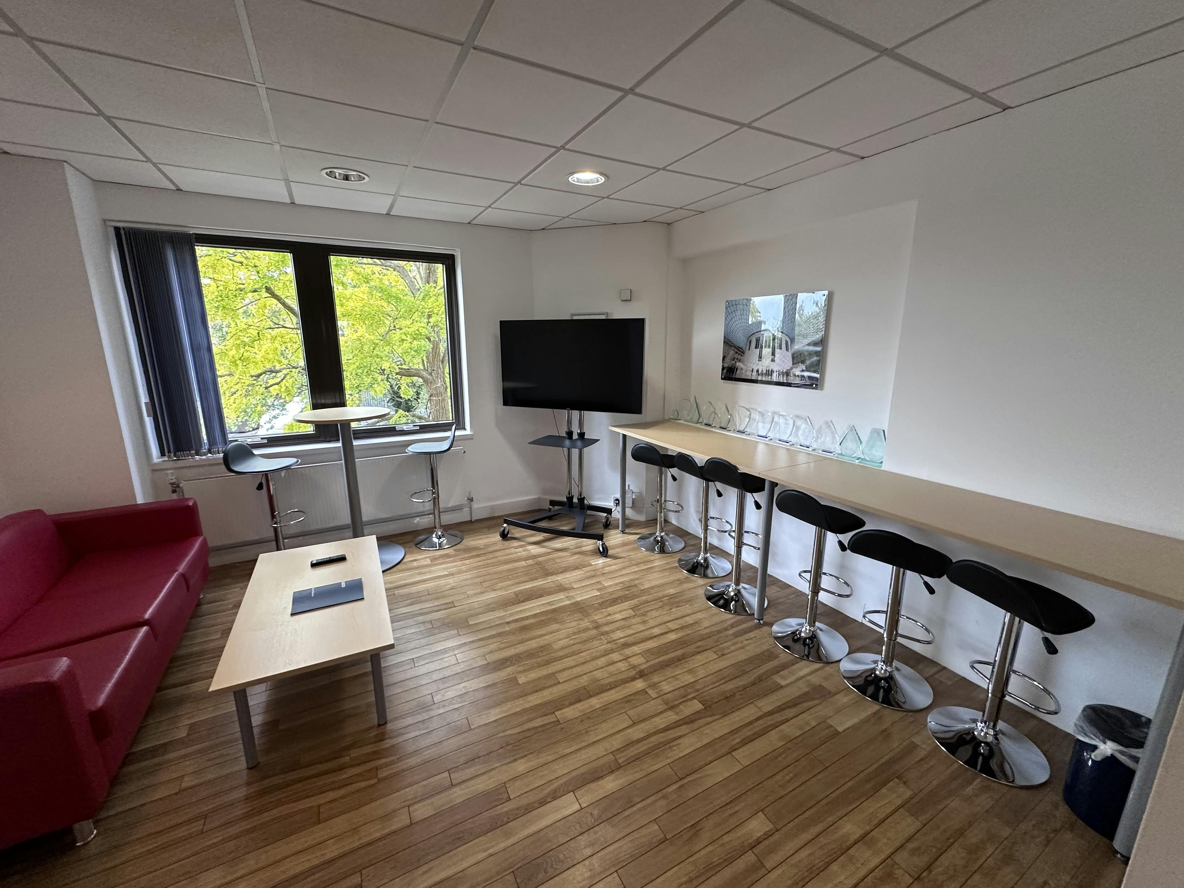 Parkway House, Haddenham, Office To Let - IMG_8782.jpeg