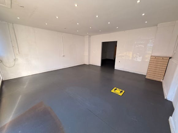 67 Southchurch Road, Southend-on-Sea, Retail To Let - WhatsApp Image 2026-04-07 at 17.10.46.jpeg