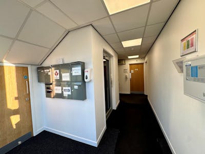 Suite B, Mercury House, Shrewsbury, Office To Let - communal 2.jpg
