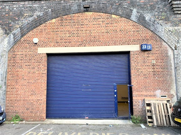 Arch 23 London Stone Industrial Estate, Battersea, Industrial / Offices To Let - IMG_0019.JPEG