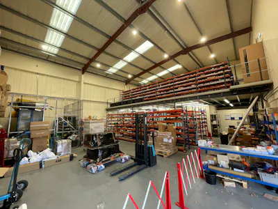 Unit 8, Aylesbury, Industrial / Investment For Sale - IMG_6999.JPG