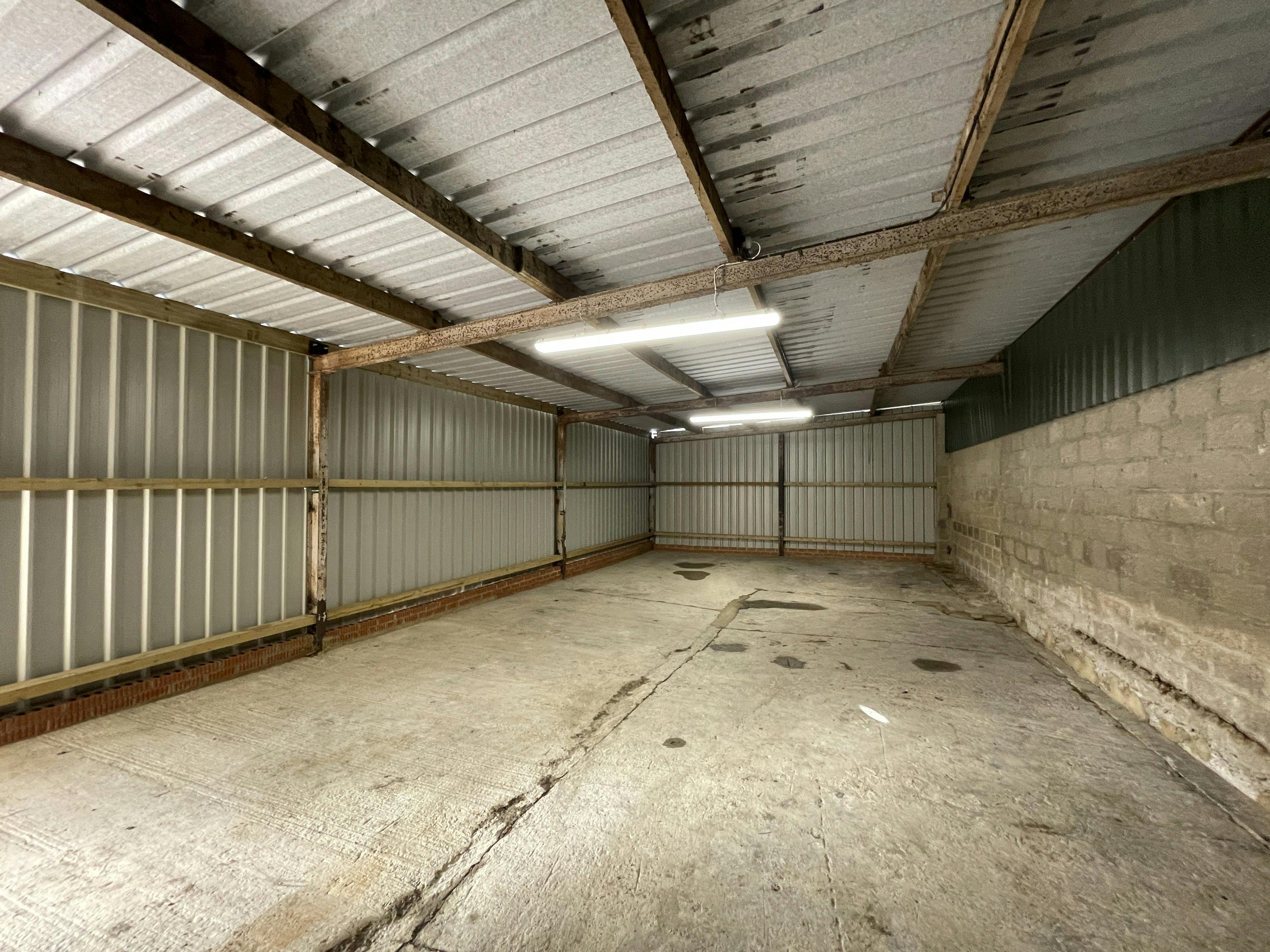 Unit 5 Harlesford Farm, Tetsworth, Industrial To Let - image00005.jpeg