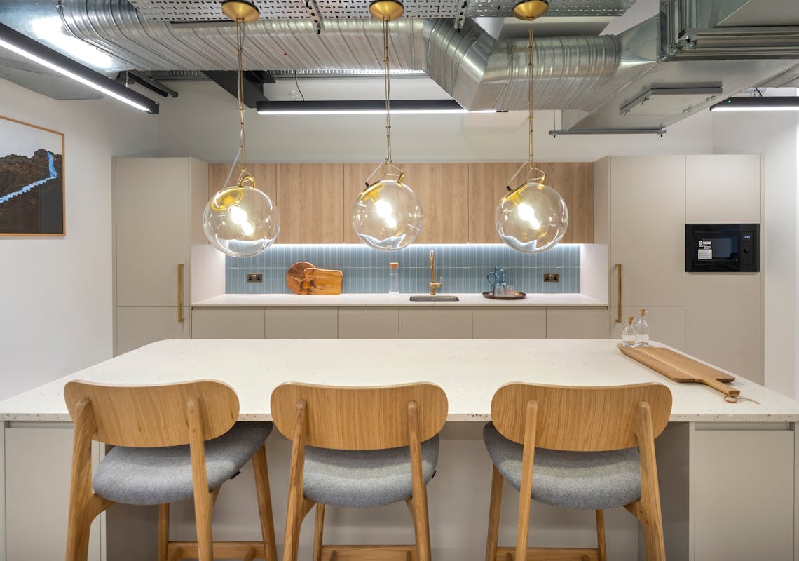 AP_013*.jpg 12 Alfred Place, London, Office To Let - AP_013*.jpg