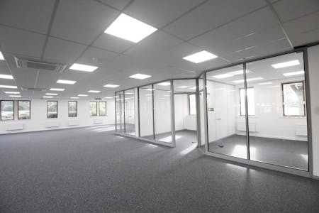 Hampton Court, Manor Park Avenue, Runcorn, Office To Let - IMG_9371 copie.jpg